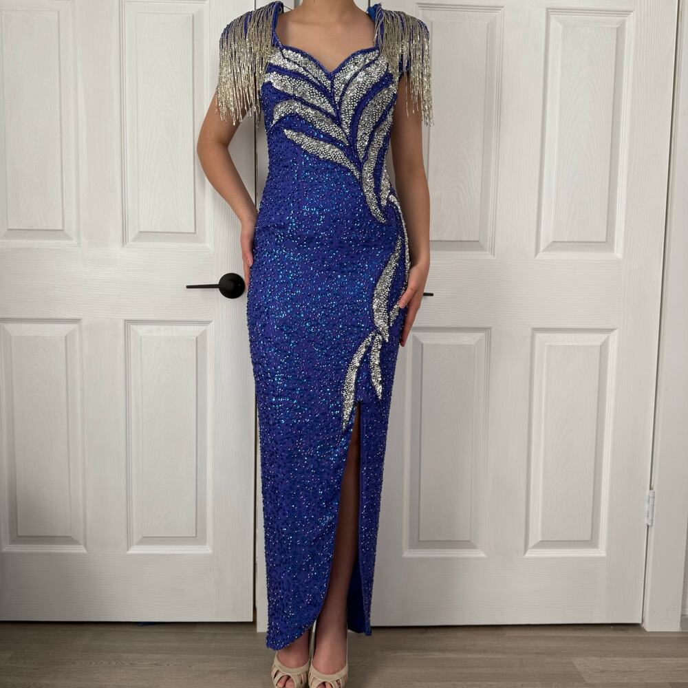 Alyce Designs Women's Blue Silk Sequin Beaded Formal Evening Dress Size 4